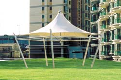 ?！皶r利花園”單中撐膜結(jié)構(gòu)景觀